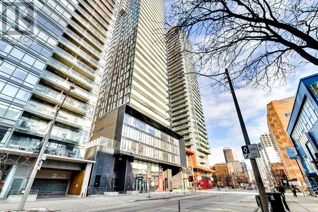 Property Photo: 28 Wellesley Street East 1704 ON M4Y 0C4