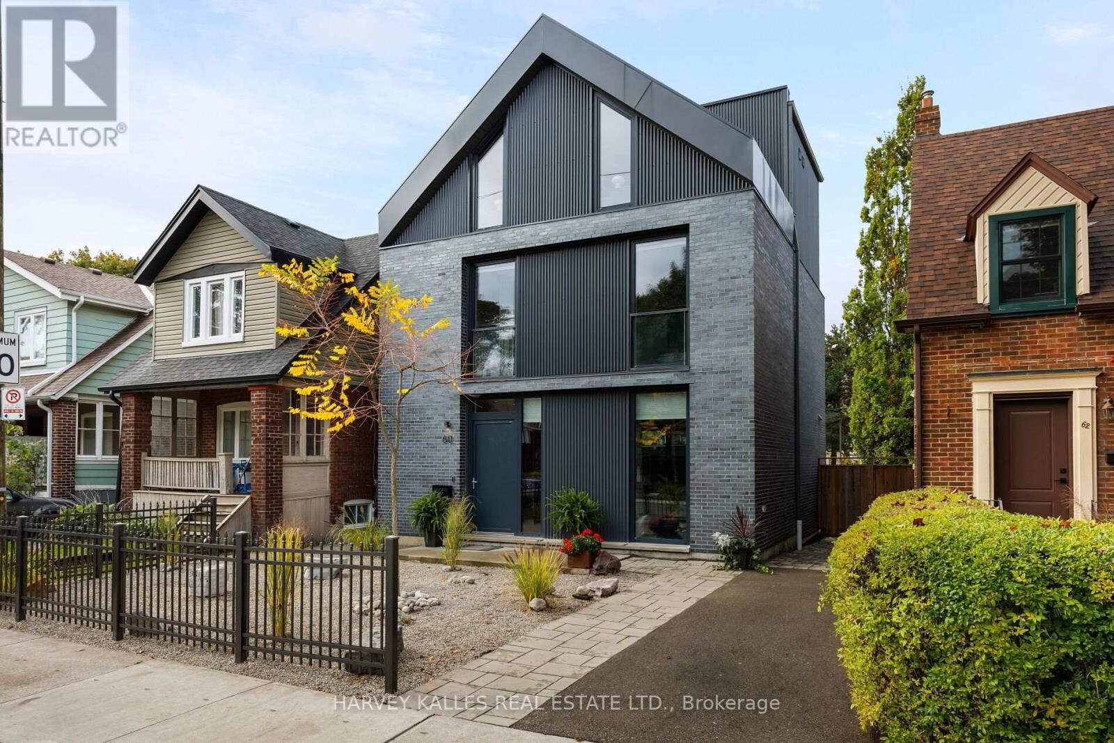 Property Photo:  60 Hiltz Avenue  ON M4L 2N5 