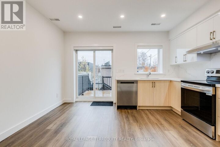 Property Photo: 94 Earlscourt Avenue 2 ON M6E 4A9