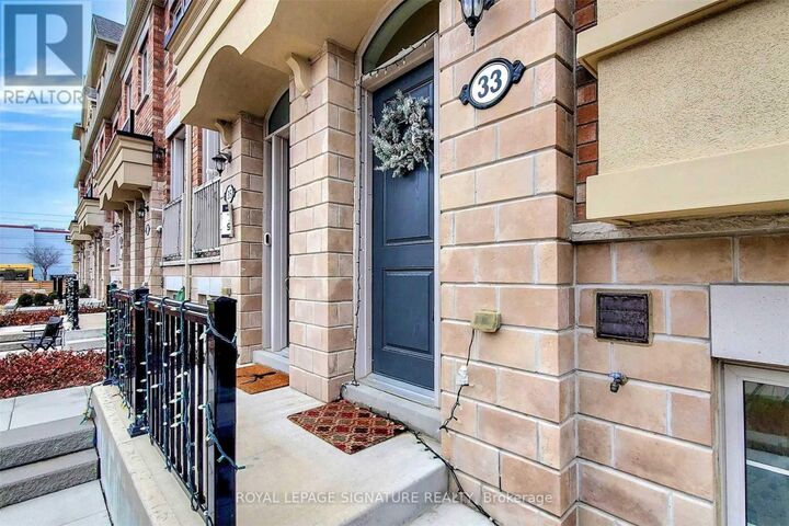 Property Photo:  33 Edward Horton Crescent  ON M8Z 0E7 