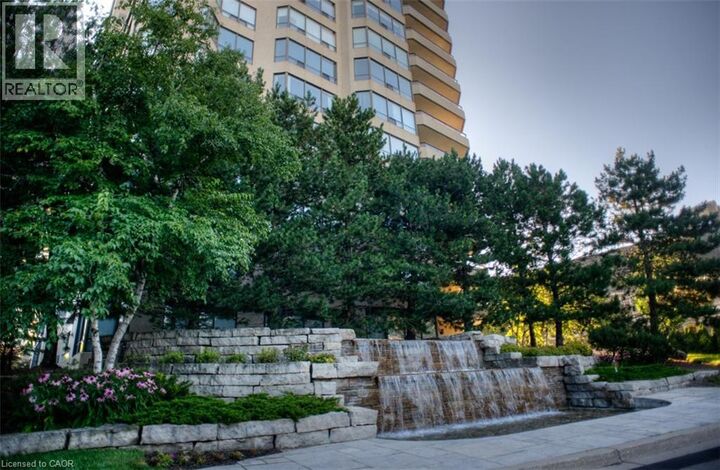 Property Photo: 6 Willow Street 507 ON N2J 4S3