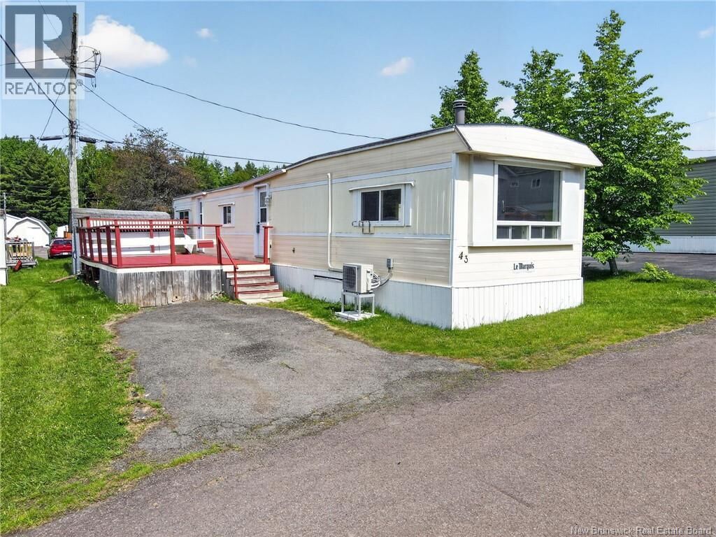 Property Photo: 43 Shamrock Avenue NB E1E 2J4