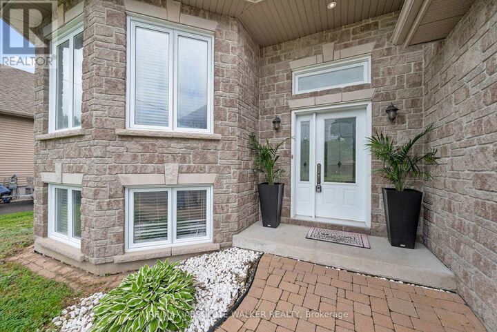 Property Photo:  9 Gloss Street  ON K0A 1R0 