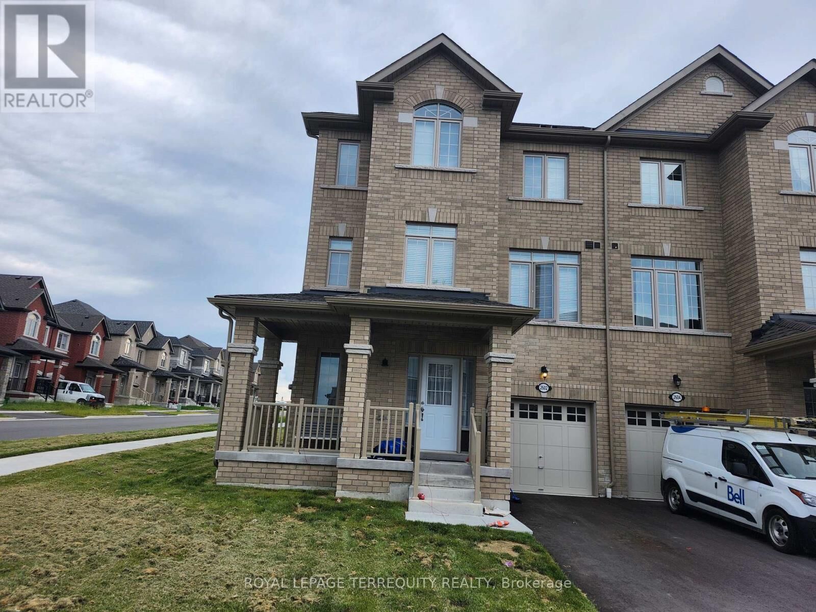 Property Photo:  2602 Apricot Lane  ON L1X 0M5 