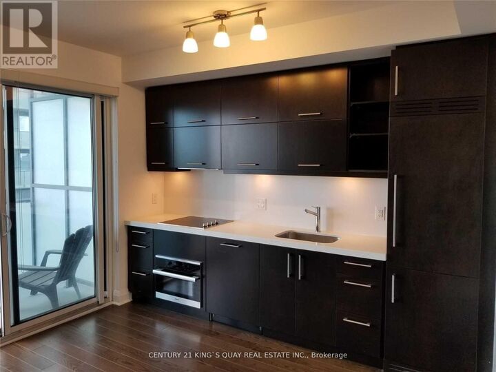 Property Photo:  1080 Bay Street 1807  ON M5S 0A5 