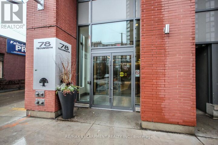 Property Photo:  78 Tecumseth Street 1203  ON M5V 0A9 