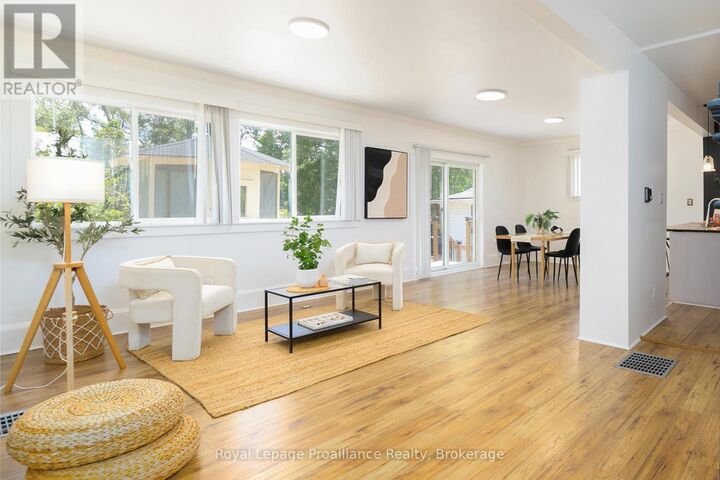 Property Photo:  83 Moira Street East  ON K8P 2S3 