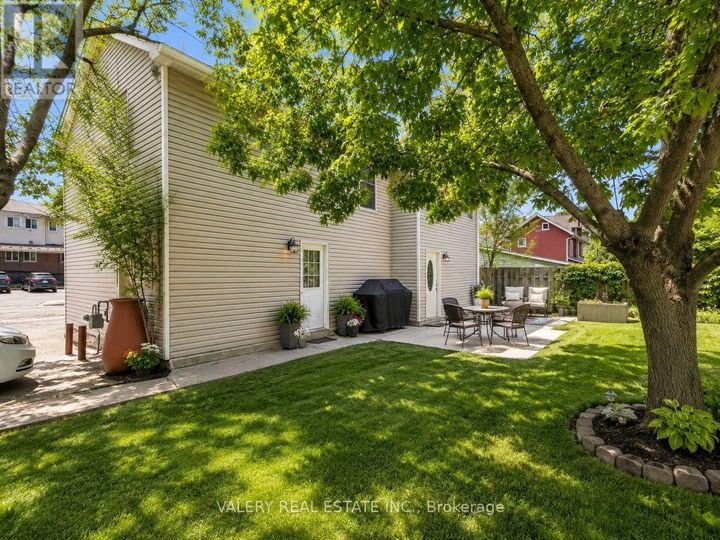 Property Photo:  9 James Street East  ON N1G 1C9 