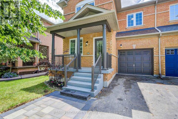 Property Photo:  267 Fitzgerald Crescent  ON L9T 5Y3 