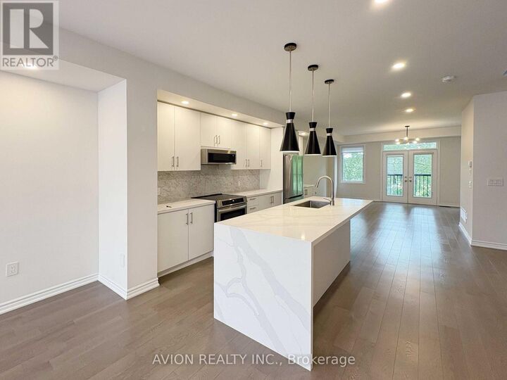 Property Photo:  74 Puisaya Drive  ON L4E 1A2 