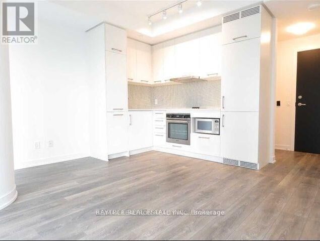 Property Photo: 87 Peter Street 2108 ON M5V 0P1