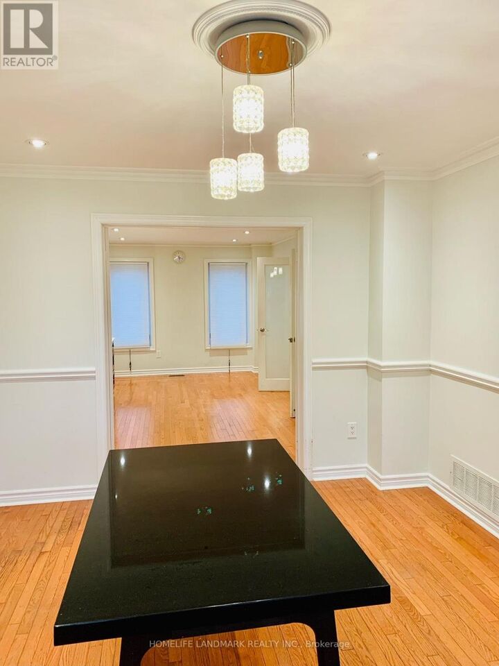 Property Photo:  2780 Teak Crescent  ON L6J 7M4 