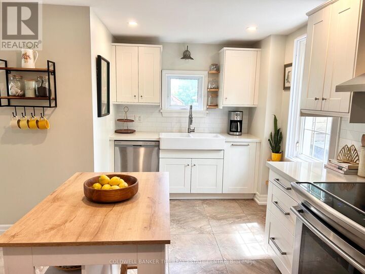 Property Photo: 35 Grove Street East ON L4M 2N8