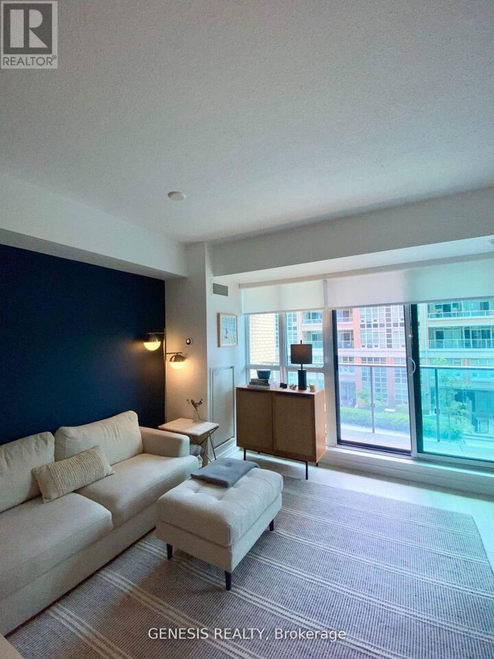 Property Photo:  69 Lynn Williams Street 205  ON M6K 3R7 