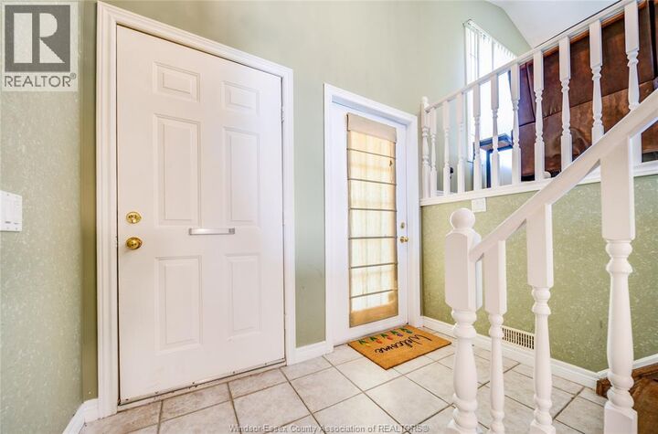 Property Photo: 185 Elm Avenue ON N9A 5G9