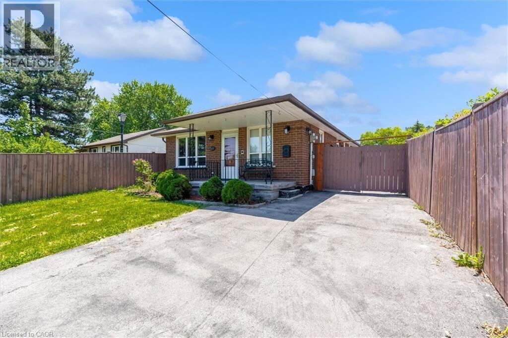 Property Photo:  261 Limeridge Road West  ON L9C 2V4 