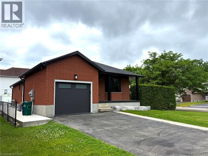 Property Photo: 279 Pastern Trail Lower Unit ON N2K 3W7