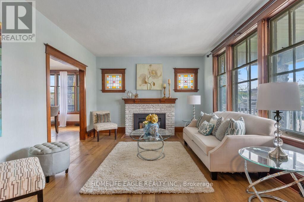 Property Photo:  54 Wellington Street  ON K9V 3N5 