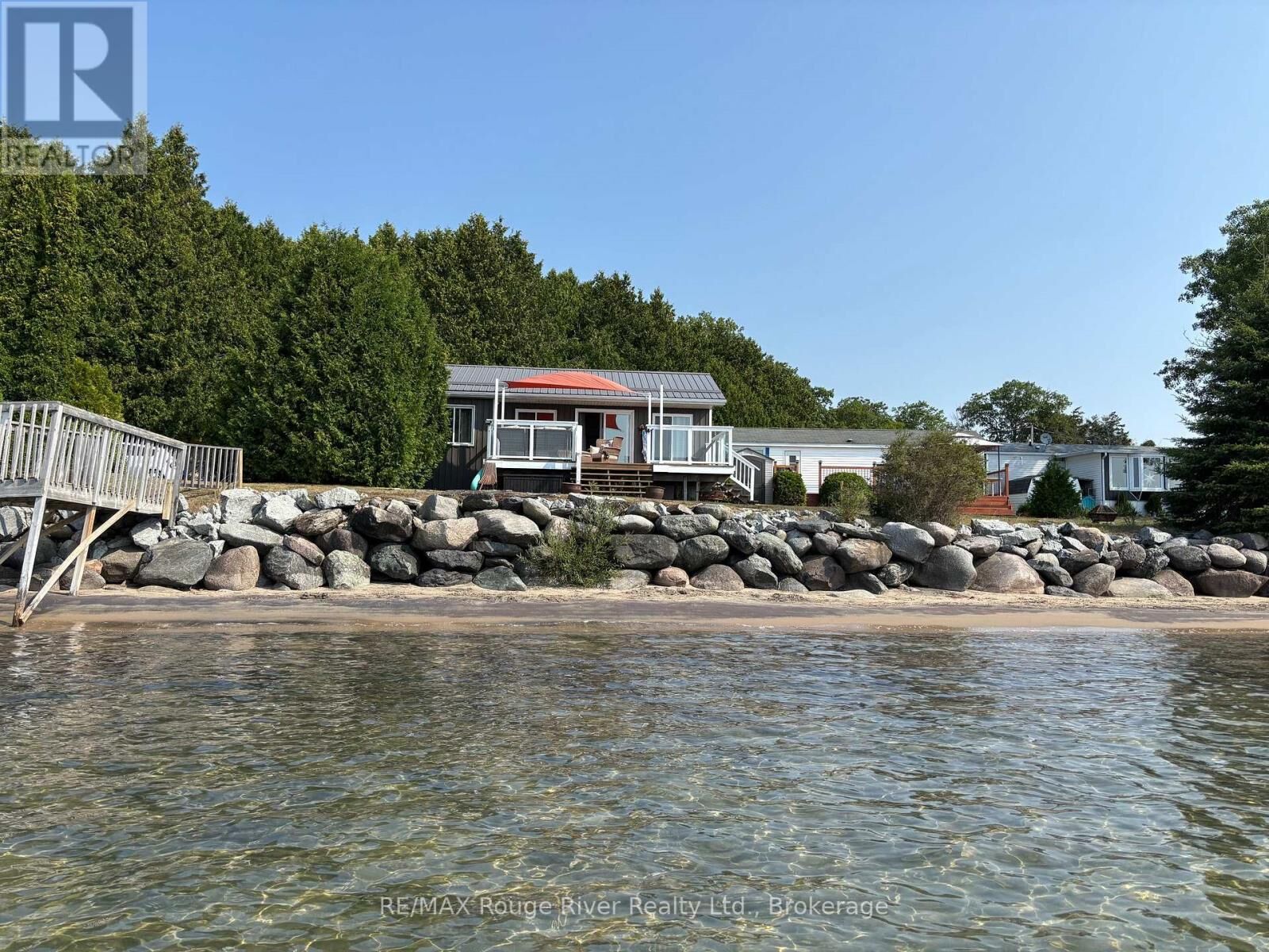 Property Photo: 116 Cedardale Road 14 ON K0K 1H0