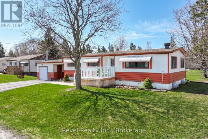 Property Photo:  7 Macal Drive  ON K9V 0H5 
