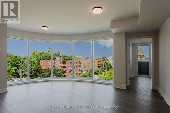 Property Photo:  2525 Bathurst Street 607  ON M6B 2Y9 