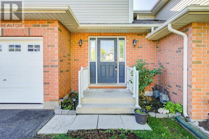 Property Photo: 124 College Street 9 ON L0R 2A0
