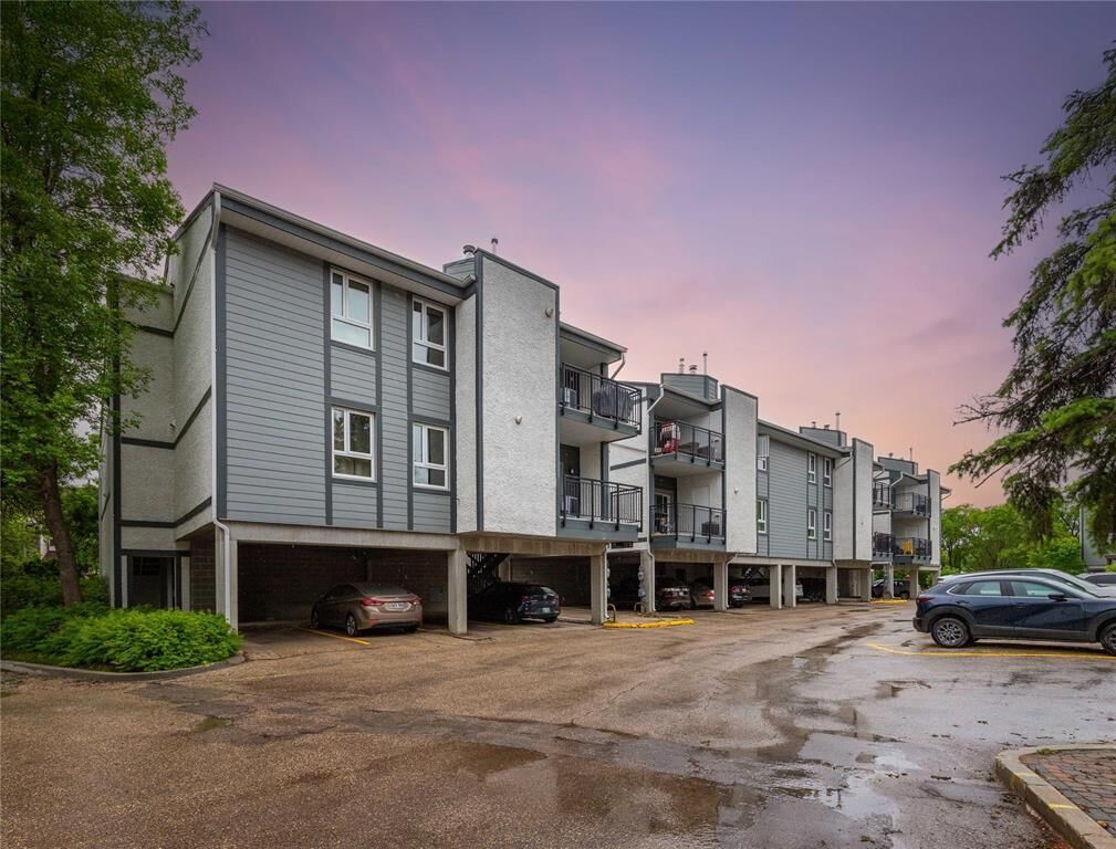 Property Photo: 148 Portsmouth Boulevard MB R3P 1B6