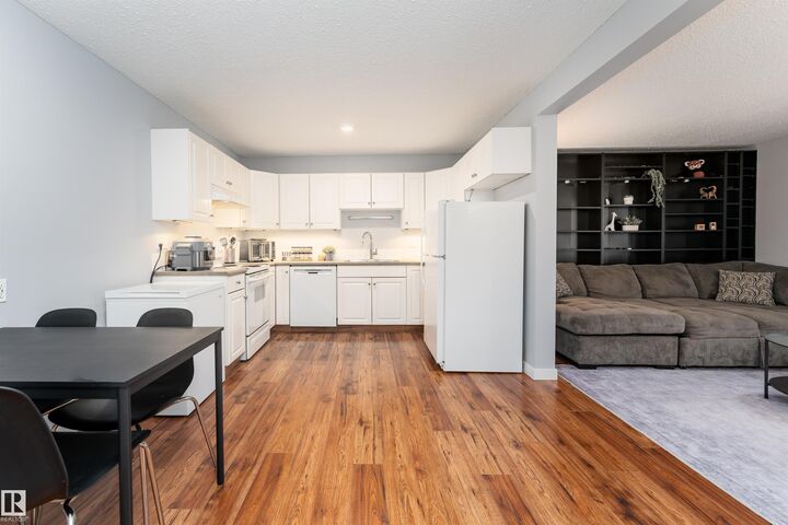 Property Photo: 10208 113 Street NW 26 AB T5G 0W9