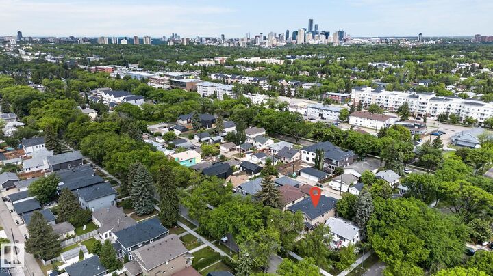 Property Photo: 8506 80 Avenue NW AB T6C 0T3