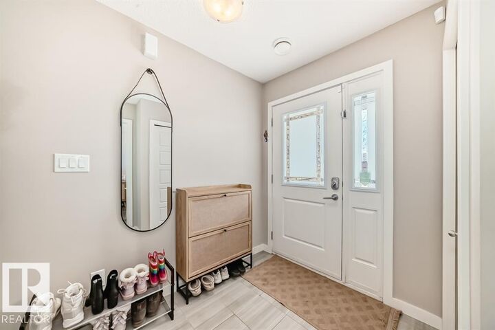 Property Photo:  3346 15A Avenue NW  AB T6T 0Y1 