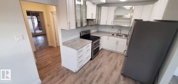 Property Photo:  6422 132 Avenue NW  AB T6V 1T4 