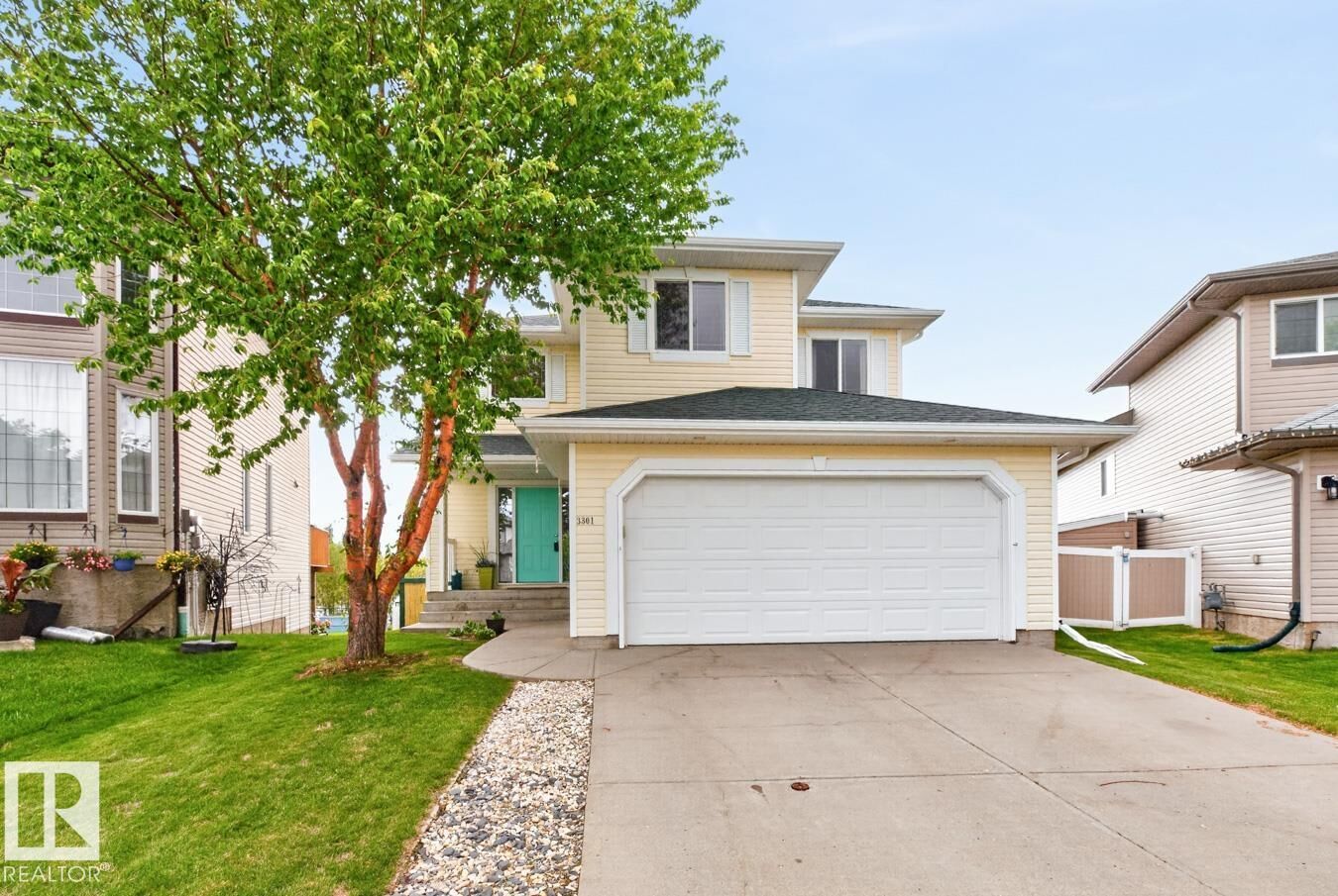 Property Photo: 3301 47 Street AB T4X 0B7