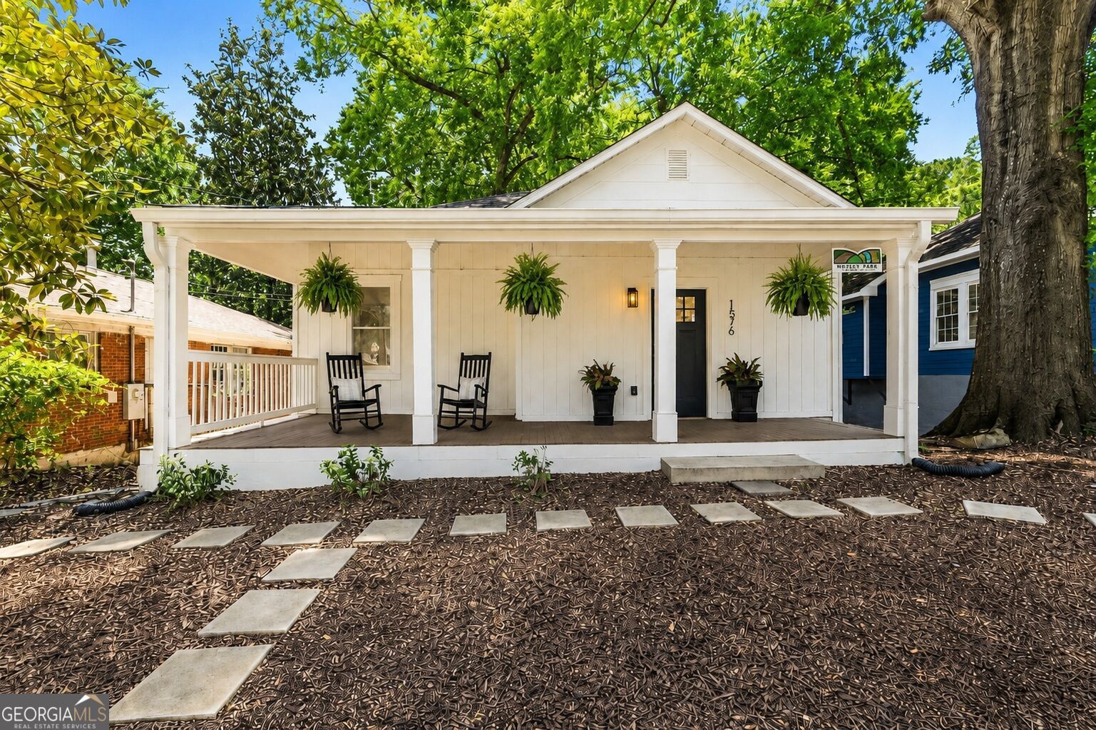 Property Photo:  1576 Elixir Avenue SW  GA 30314 