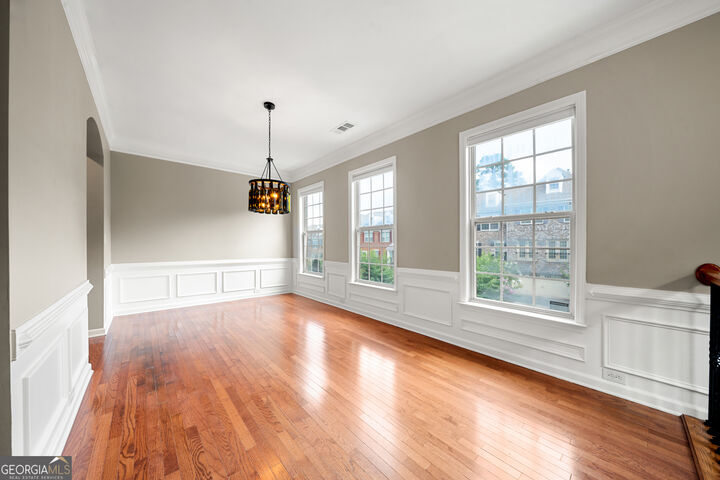 Property Photo:  2016 Manchester Way  GA 30075 