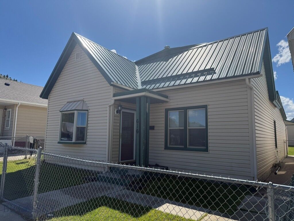 Property Photo: 616 Cedar Street MT 59711