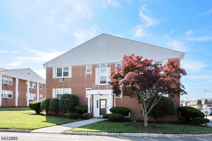Property Photo:  565 Grove St D-16  NJ 07013 