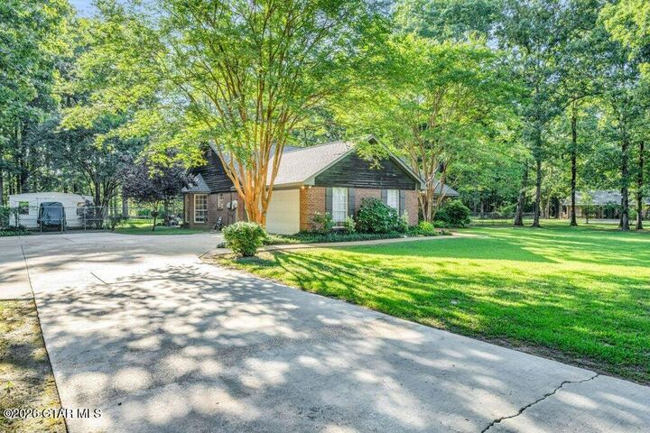 Property Photo: 262 Augusta Drive MS 39759