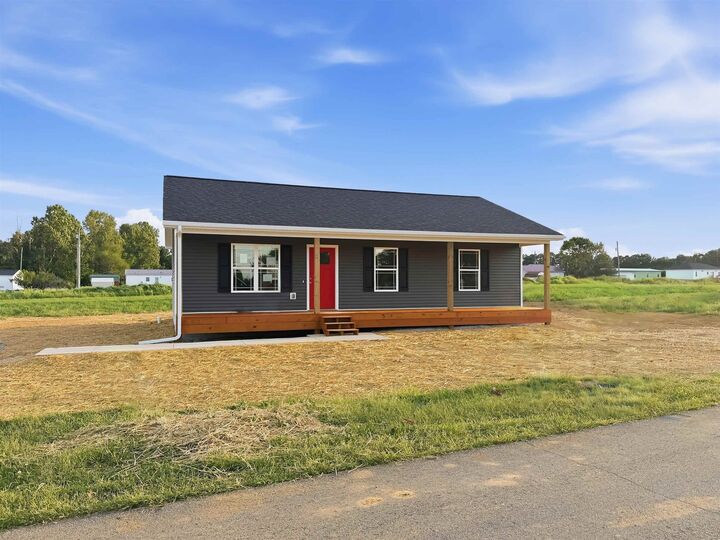 Property Photo:  1401 Mercer Ave  KY 42437-0001 