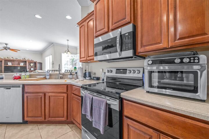 Property Photo:  6798 Hartsworth Drive  FL 33813 