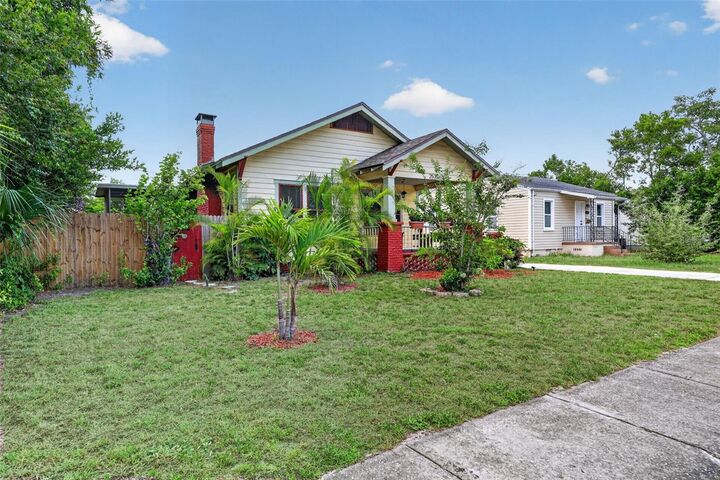 Property Photo: 2535 15th Avenue N FL 33713