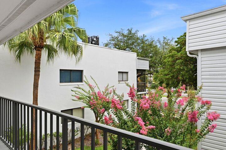 Property Photo: 2615 Oak Park Way 2615 FL 32822