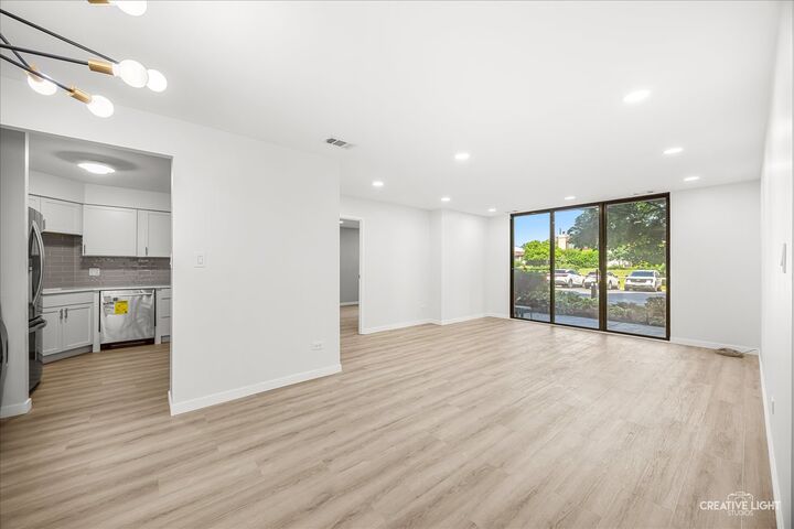 Property Photo: 111 Acacia Drive 101 IL 60525