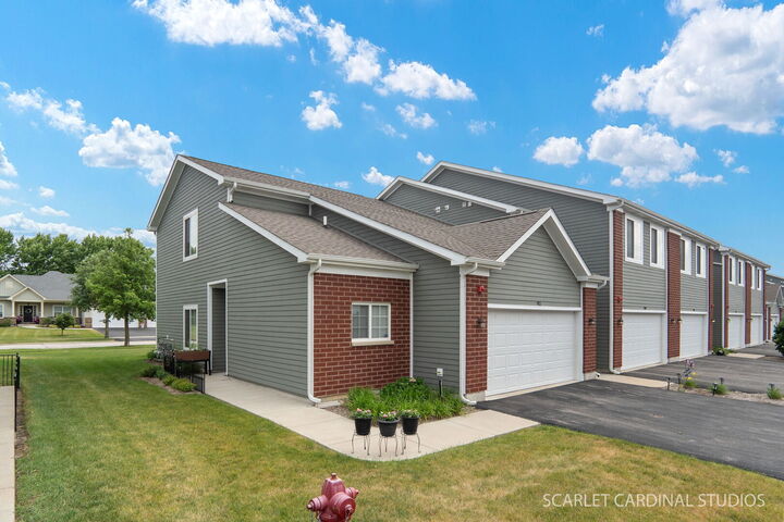 Property Photo: 911 Gillespie Lane IL 60560