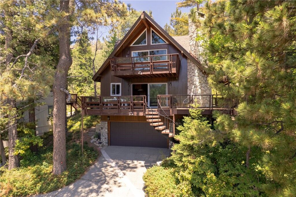 Property Photo: 27668 W Shore CA 92352