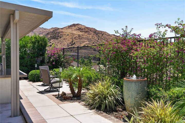 Property Photo:  11751 Ambling Way  CA 92883 