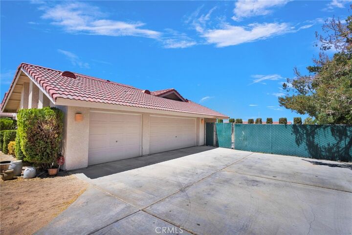 Property Photo: 13094 Modoc Court CA 92308