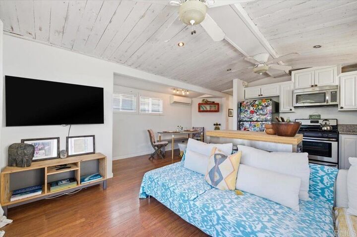 Property Photo:  123 Jasper Street 38  CA 92024 