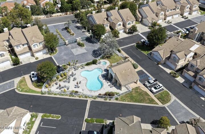 Property Photo:  530 Sonata Way C  CA 93065 