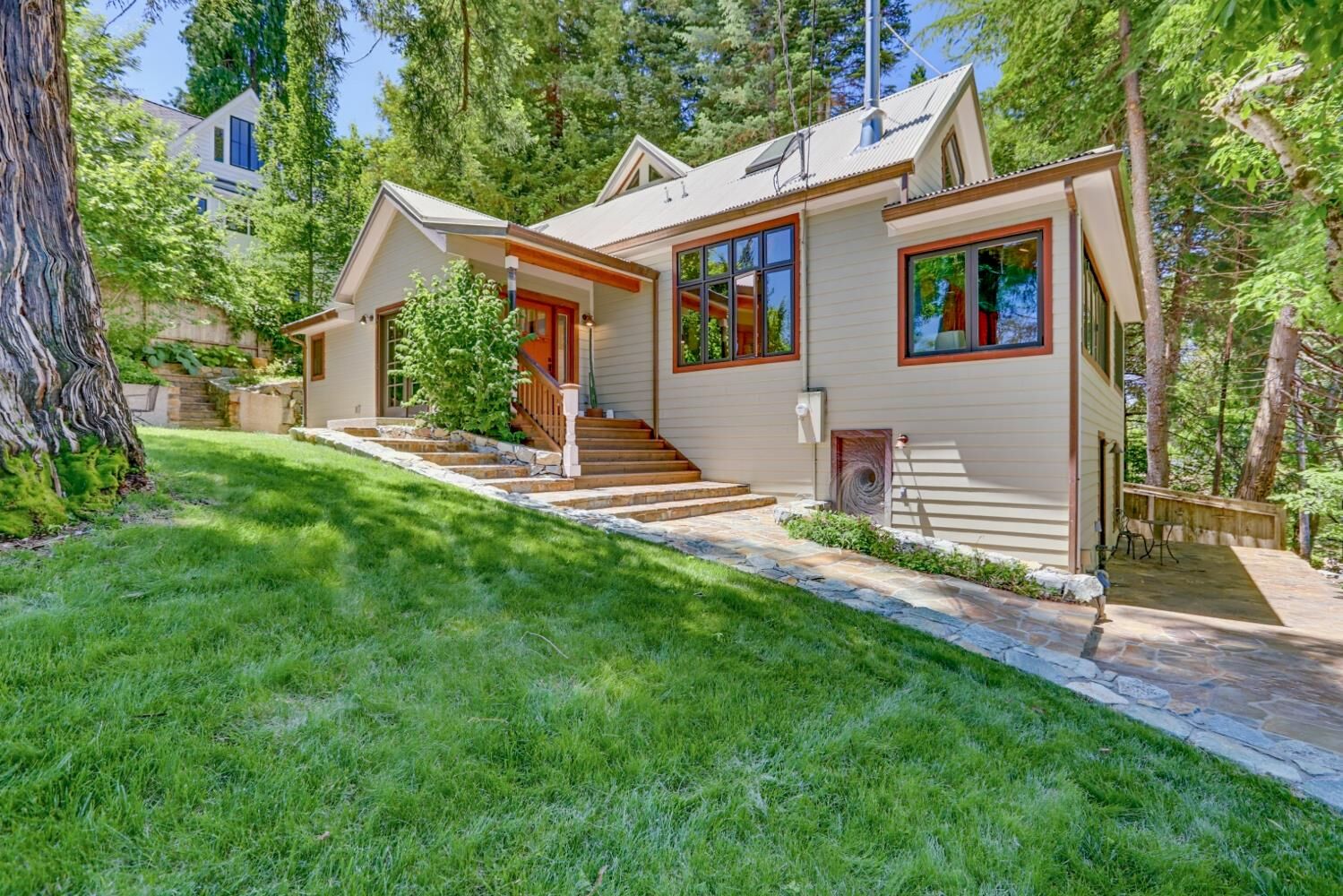 Property Photo: 315 Jordan Street CA 95959