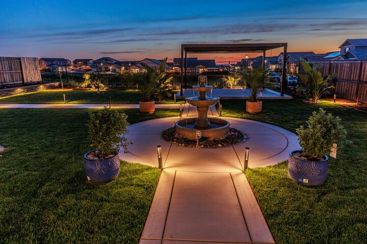 Property Photo:  200 Akashi Court  CA 95648 